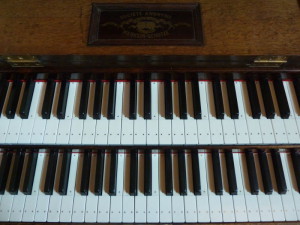 clavier-orgue-Bayonne-restaurés